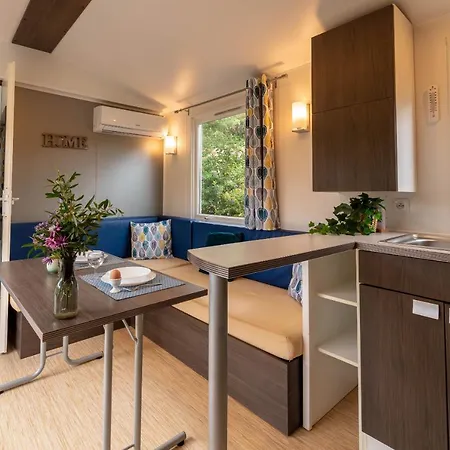 Дом отдыха Le Mimosa, Mobil-home Climatise Au Coeur Du Vignoble Et A Quelques Metres De La *
