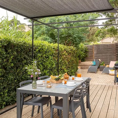 Le Mimosa, Mobil-home Climatise Au Coeur Du Vignoble Et A Quelques Metres De La Дом отдыха *