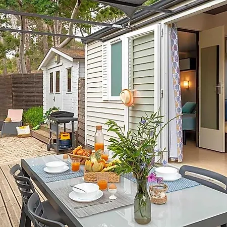 Holiday home Le Mimosa, Mobil-home Climatise Au Coeur Du Vignoble Et A Quelques Metres De La